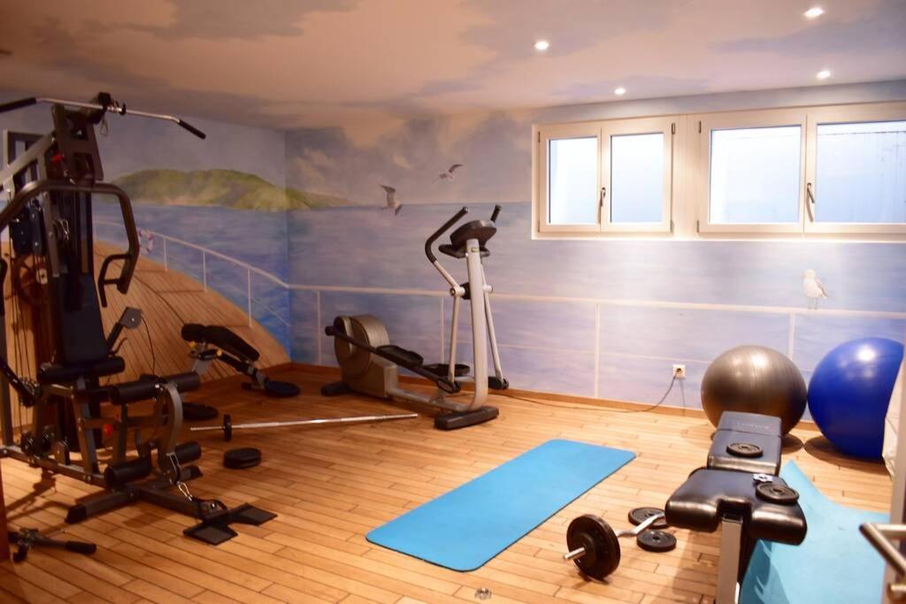 Modern Apartment 모던 펜션 Интерлакен Экстерьер фото